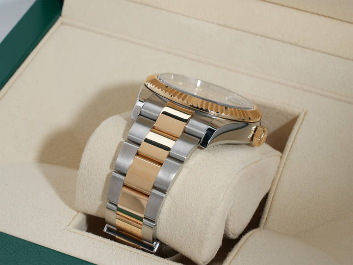 ロレックス スカイドゥエラー Ref.326933 ステンレススチール/イエローゴールド ホワイト文字盤 オイスターブレスレット