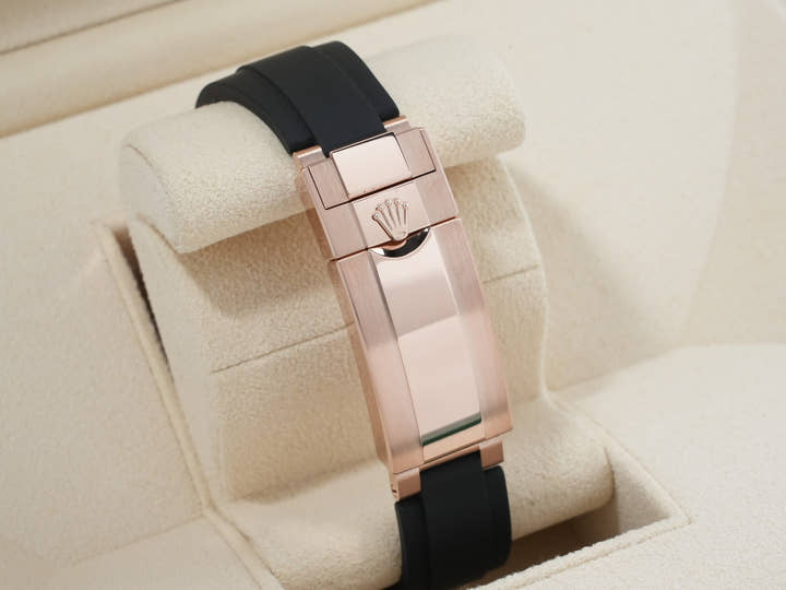 ロレックス デイトナ Ref.126515LN エバーローズゴールド サンダストxブライトブラック文字盤