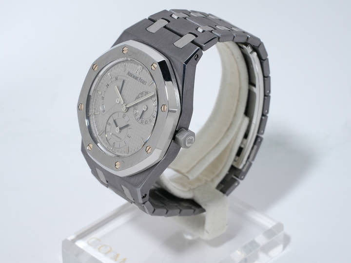 オーデマピゲ ロイヤルオーク デュアルタイム タンタル Ref.25730TT.OO.0789TT.01 タンタル グレー文字盤