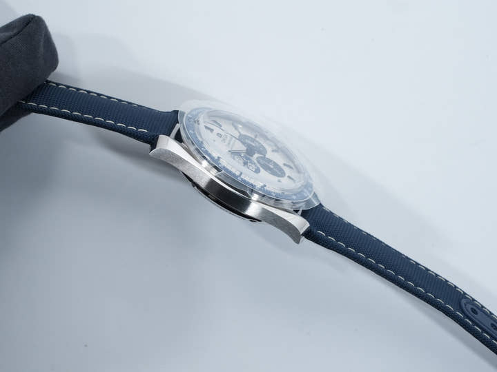 オメガ スピードマスター 記念モデル コーアクシャル マスター クロノメーター クロノグラフ 42MM Ref.310.32.42.50.02.001 シルバー文字盤 未使用 r9bqrbz7