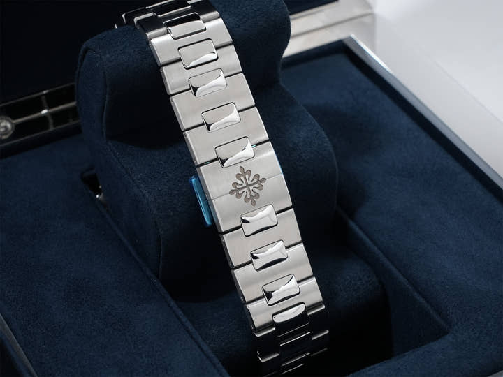 パテックフィリップ キュビタス Ref.5821/1A-001 ステンレススチール グリーン文字盤