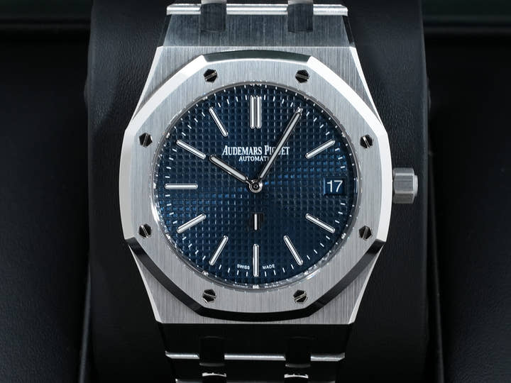 Audemars Piguet Royal Oak Jumbo Extra-Thin Ref. 16202ST.OO.1240ST.02 Stainless Steel Night Blue Dial