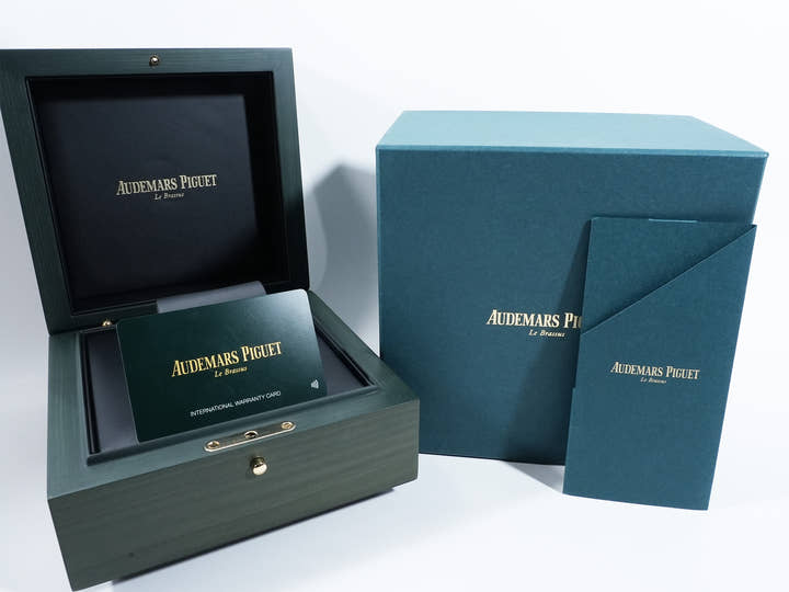 Audemars Piguet Royal Oak Jumbo Extra-Thin Ref. 16202ST.OO.1240ST.02 Stainless Steel Night Blue Dial