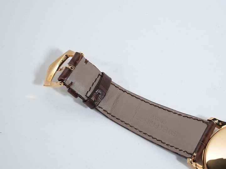 パテックフィリップ カラトラバ Ref.5196J-001 イエローゴールド シルバー文字盤