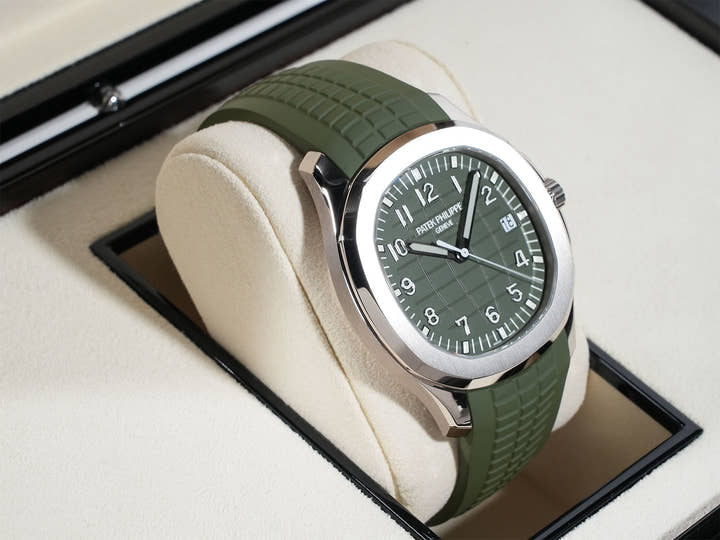 パテックフィリップ アクアノート Ref.5168G-010 ホワイトゴールド カーキグリーン文字盤