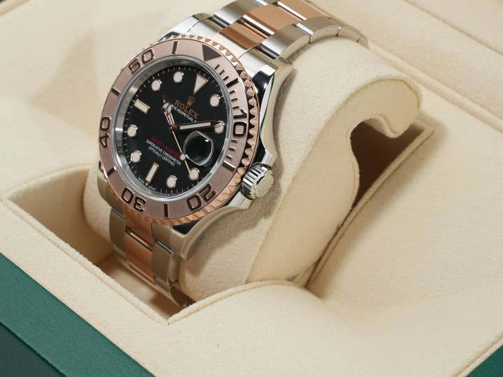 ロレックス ヨットマスター40 Ref.126621 ステンレススチール/エバーローズゴールド ブラック文字盤