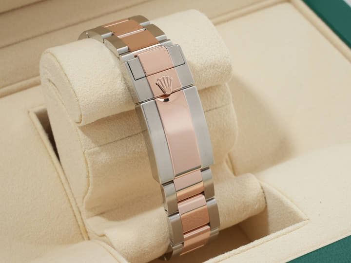 ロレックス ヨットマスター40 Ref.126621 ステンレススチール/エバーローズゴールド ブラック文字盤