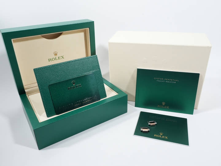 ロレックス ヨットマスター40 Ref.126621 ステンレススチール/エバーローズゴールド ブラック文字盤