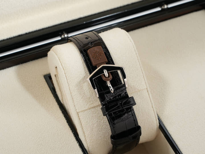 パテックフィリップ カラトラバ Ref.6119G-001 ホワイトゴールド グレー文字盤