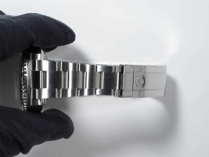 Rolex Sea-Dweller 4000 Ref. 116600 Stainless Steel Black Dial
