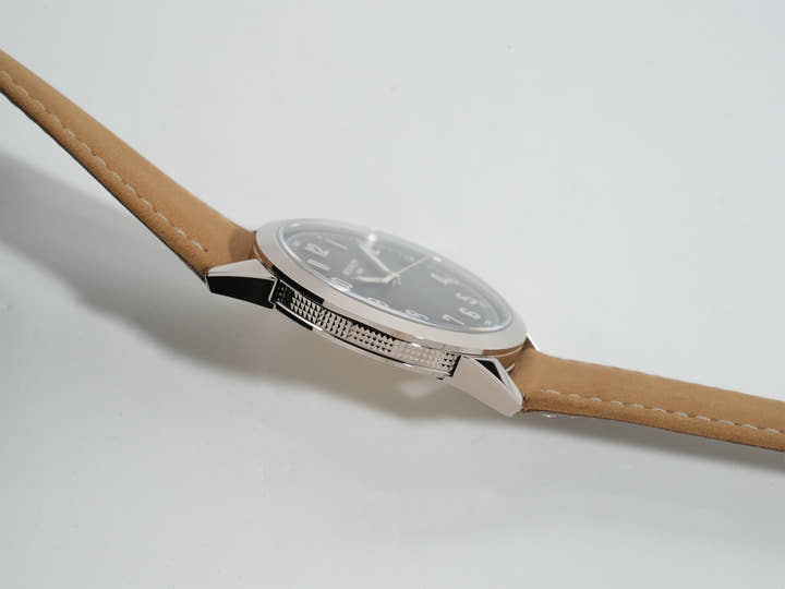 パテックフィリップ カラトラバ Ref.5226G-001 ホワイトゴールド ブラックグラデーションのテクスチャード ラック アントラサイト文字盤