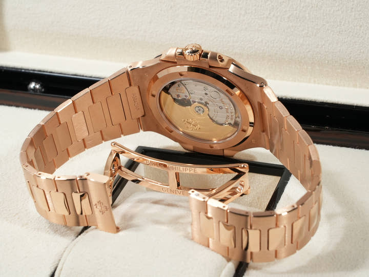 パテックフィリップ ノーチラス Ref.5711/1R-001 ローズゴールド ブラウン・ブラック・グラデーション文字盤