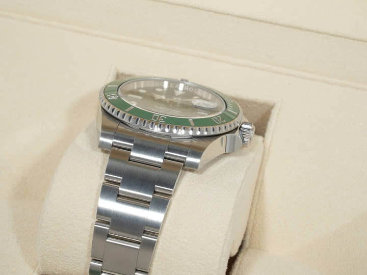 ロレックス サブマリーナー デイト Ref.116610LV ステンレススチール グリーン文字盤