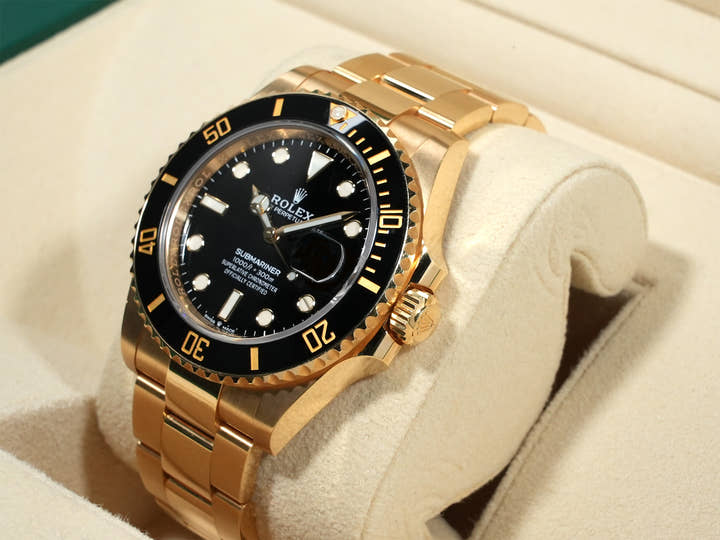 Rolex Submariner Date Ref. 126618LN Yellow Gold Black Dial