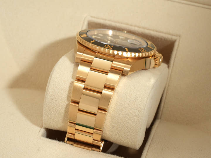 Rolex Submariner Date Ref. 126618LN Yellow Gold Black Dial