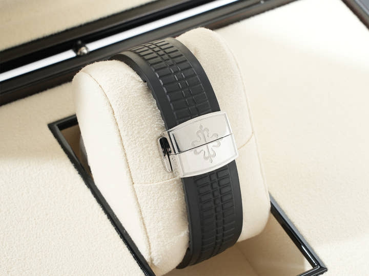 パテックフィリップ アクアノート クロノグラフ Ref.5968A-001 ステンレススチール ブラック文字盤