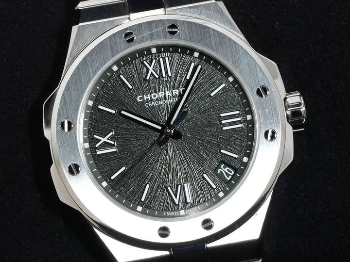 ショパール アルパイン イーグル 41 Ref.298600-3014 SS パイングリーン文字盤 中古 8vxy7btj