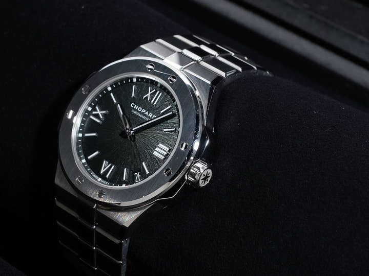 ショパール アルパイン イーグル 41 Ref.298600-3014 SS パイングリーン文字盤 中古 8vxy7btj