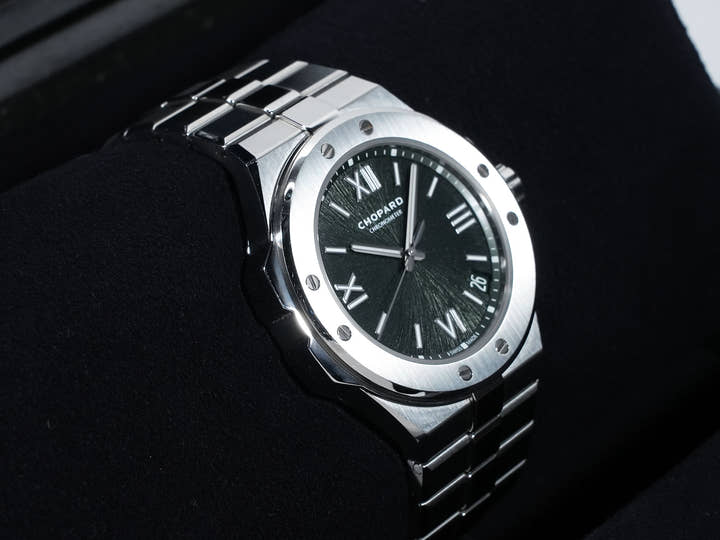 ショパール アルパイン イーグル 41 Ref.298600-3014 SS パイングリーン文字盤 中古 8vxy7btj