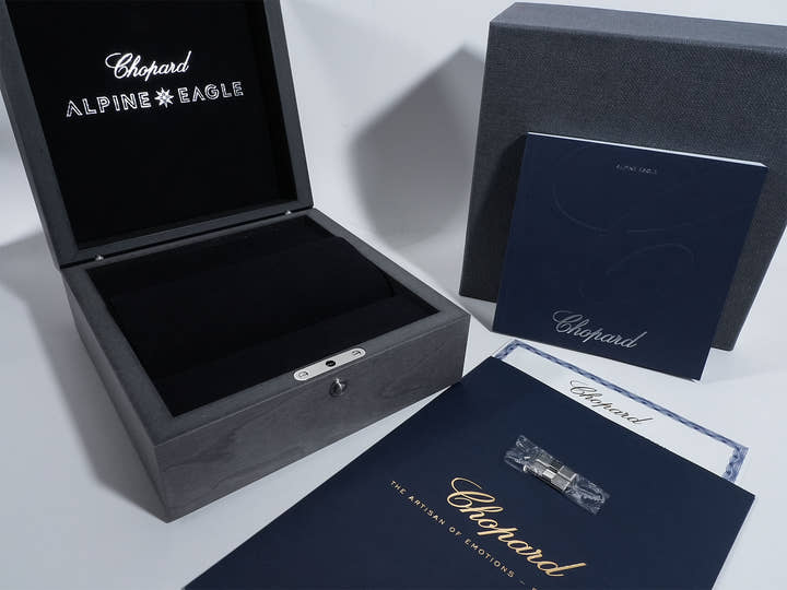 ショパール アルパイン イーグル 41 Ref.298600-3014 SS パイングリーン文字盤 中古 8vxy7btj