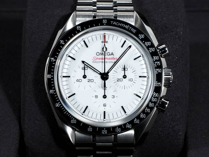 オメガ スピードマスター ムーンウォッチ プロフェッショナル Ref.310.30.42.50.04.001 ホワイト文字盤 未使用 48wp7bua
