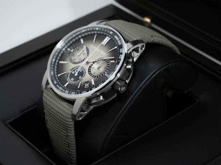 オーデマピゲ CODE 11.59 バイ オーデマ ピゲ クロノグラフ Ref.26393QT.OO.A064KB.01 ステンレススチール/ブラックセラミック スモークベージュ文字盤