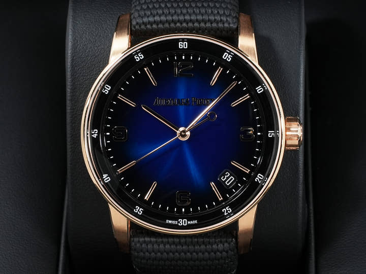 オーデマピゲ CODE 11.59 バイ オーデマ ピゲ Ref.15210OR.OO.A028CR.01 ピンクゴールド スモークブルーラッカー文字盤