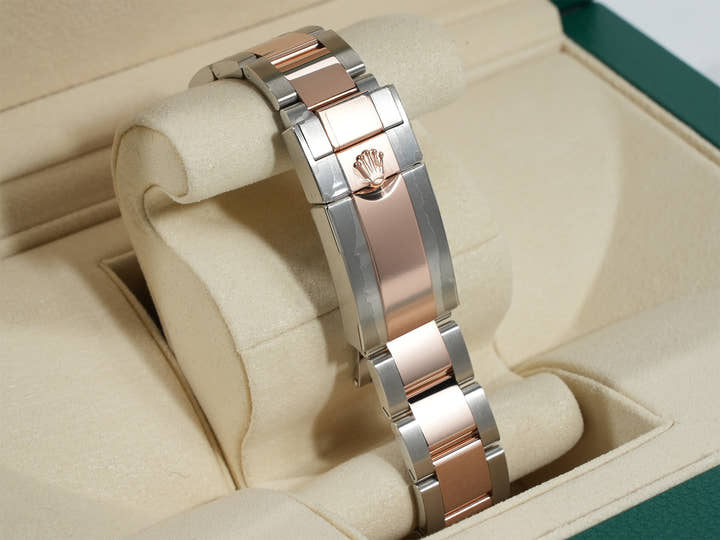 ロレックス ヨットマスター40 Ref.126621 ステンレススチール/エバーローズゴールド ブラック文字盤