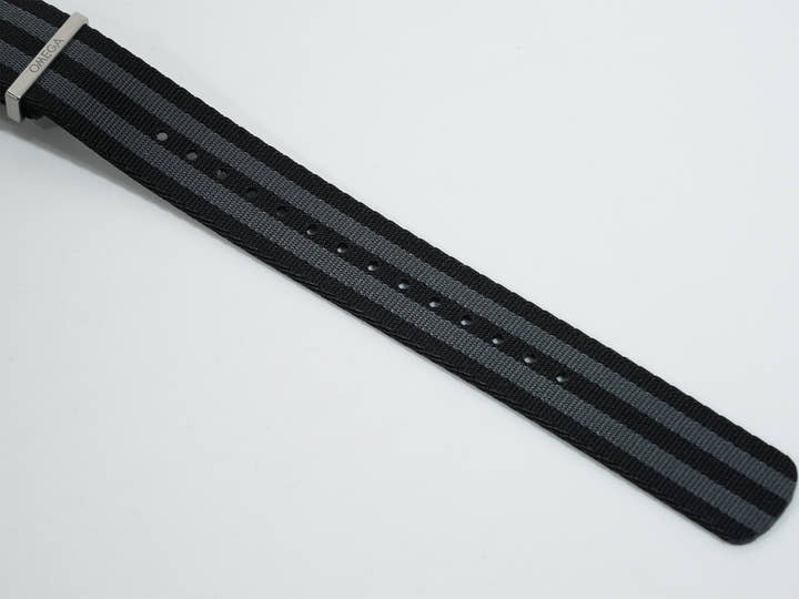 オメガ シーマスター 300 スペクター Ref.233.32.41.21.01.001 ブラック文字盤 未使用 txfz7wi8