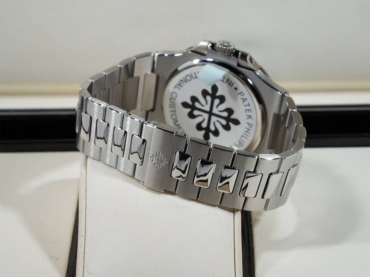 パテックフィリップ ノーチラス プチコンプリケーション Ref.5712/1A-001 ステンレススチール ブルー文字盤