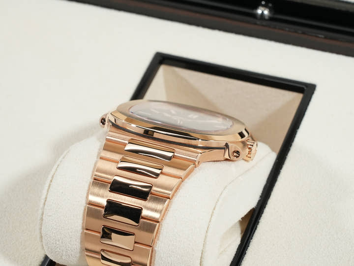 Patek Philippe Nautilus Ref. 5711/1R-001 Rose Gold Brown/Black Gradient Dial