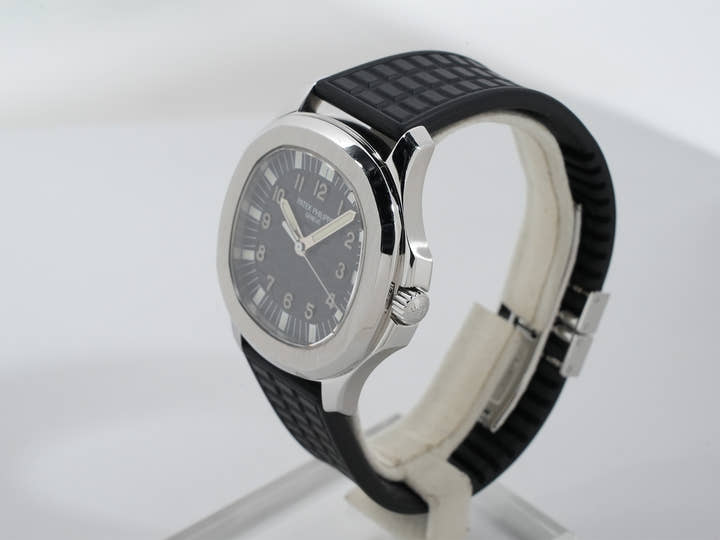 パテックフィリップ アクアノート ラージ Ref.5065A-001 ステンレススチール ブラック文字盤