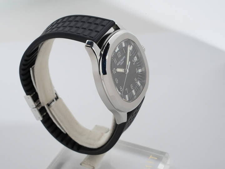 パテックフィリップ アクアノート ラージ Ref.5065A-001 ステンレススチール ブラック文字盤