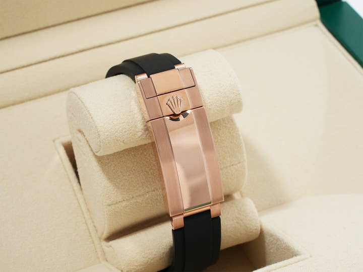 ロレックス デイトナ Ref.126515LN エバーローズゴールド ブライトブラックxサンダスト文字盤