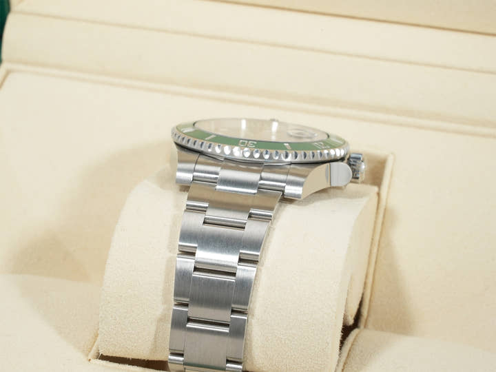 ロレックス サブマリーナー デイト Ref.116610LV ステンレススチール グリーン文字盤