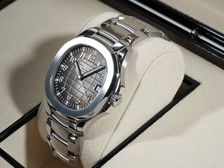 パテックフィリップ アクアノート エクストララージ Ref.5167/1A-001 ステンレススチール ブラック文字盤