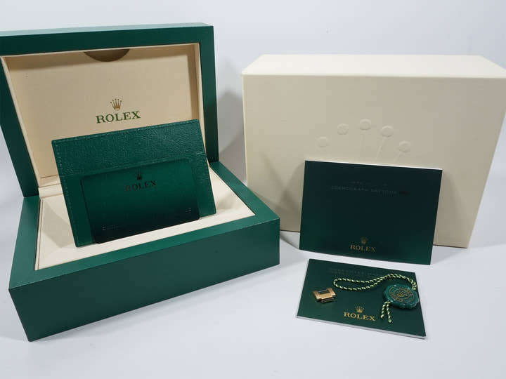 Rolex Daytona Ref. 126528LN Yellow Gold with Bright Black Dial