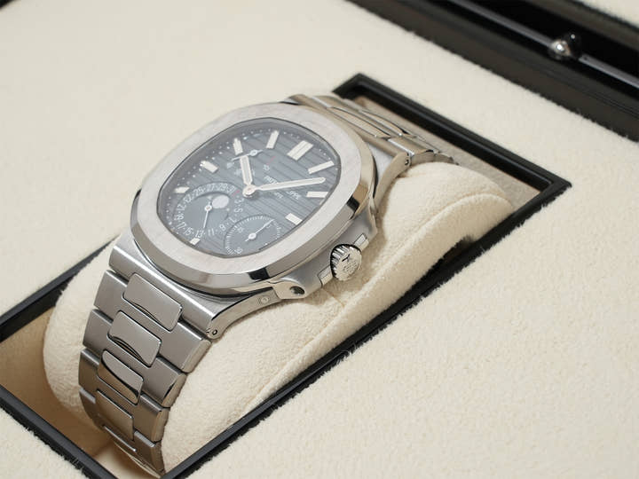 パテックフィリップ ノーチラス プチコンプリケーション Ref.5712/1A-001 ステンレススチール ブルー文字盤