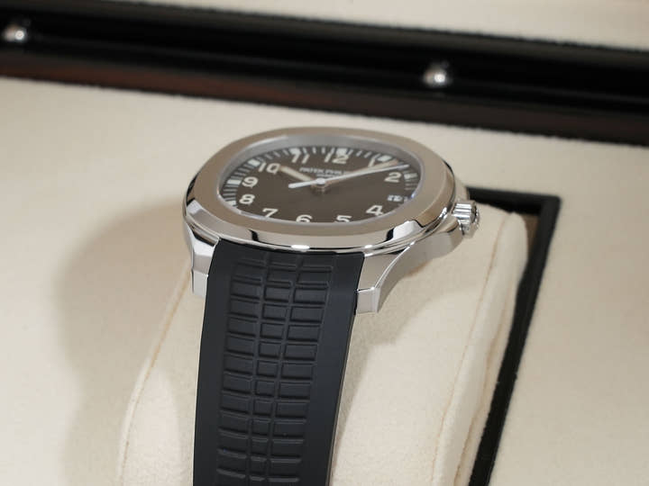 パテックフィリップ アクアノート Ref.5167A-001 ステンレススチール ブラック文字盤