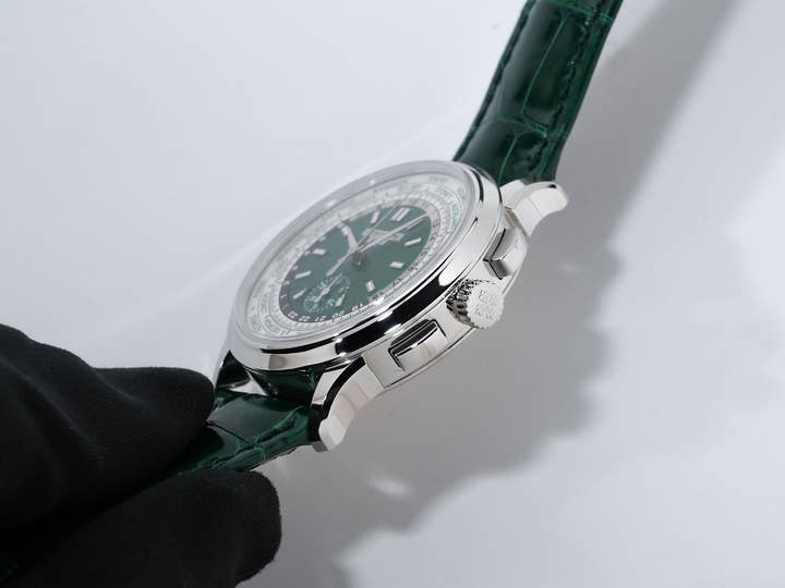 パテックフィリップ コンプリケーション ワールドタイム クロノグラフ Ref.5930P-001 プラチナ グリーン文字盤