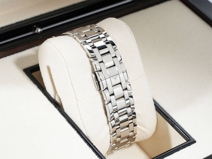 パテックフィリップ アニュアルカレンダー ムーンフェイズ Ref.4947/1A-001 ステンレススチール ブルー文字盤