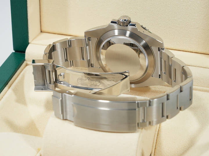 ロレックス サブマリーナー デイト Ref.116610LV ステンレススチール グリーン文字盤