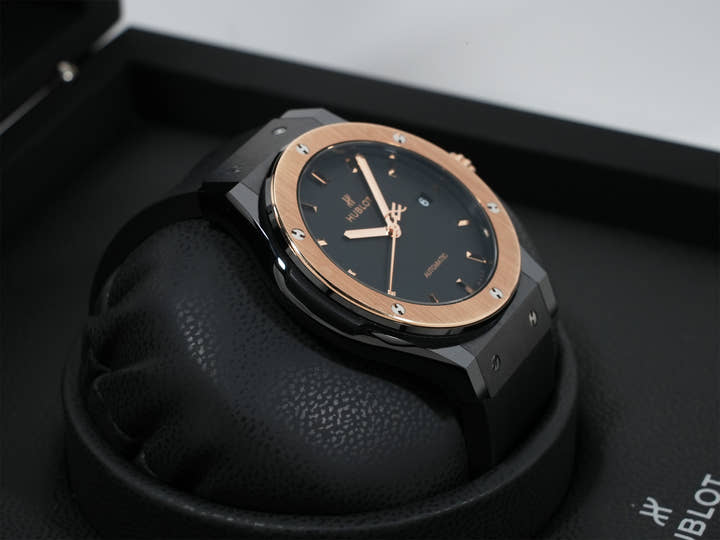 ウブロ クラシックフュージョン セラミック キングゴールド Ref.542.CO.1181.RX ブラック文字盤 美品 ndak4i2t