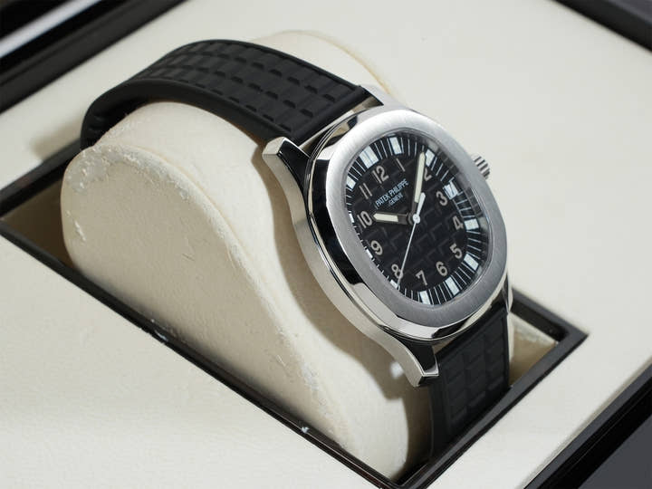 パテックフィリップ アクアノート ラージ Ref.5065A-001 ステンレススチール ブラック文字盤