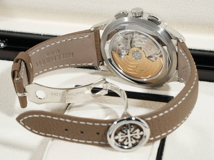 パテックフィリップ コンプリケーション ワールドタイム クロノグラフ Ref.5935A-001 ステンレススチール ローズゴールドメッキ オパーリン文字盤