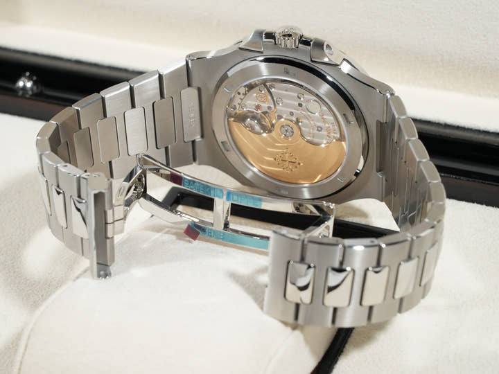 パテックフィリップ ノーチラス Ref.5711/1A-014 ステンレススチール グリーン文字盤