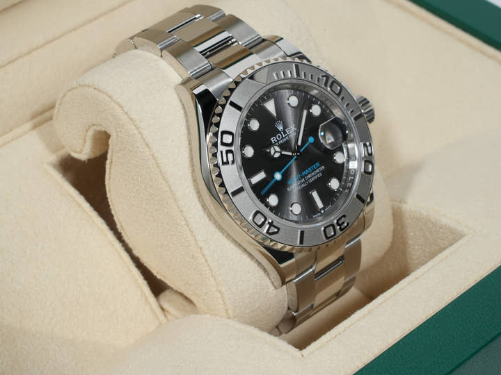 ロレックス ヨットマスター40 Ref.126622 ステンレススチール/プラチナ スレート文字盤