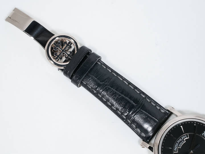 パテックフィリップ カラトラバ オフィサー Ref.5153G-001 ホワイトゴールド ブラック文字盤