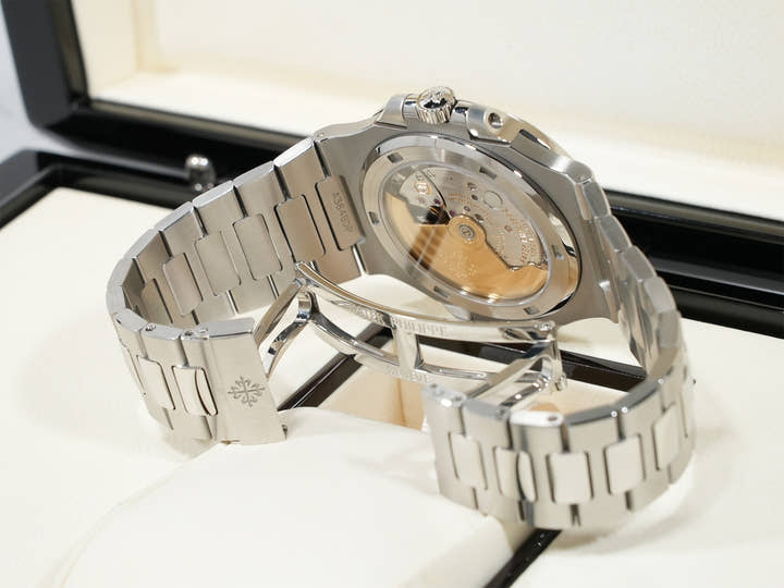 パテックフィリップ ノーチラス Ref.5711/1A-010 ステンレススチール ブルー文字盤