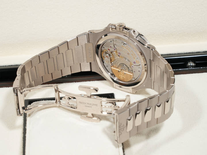 パテックフィリップ ノーチラス パーペチュアルカレンダー Ref.5740/1G-001 ホワイトゴールド ブルー文字盤